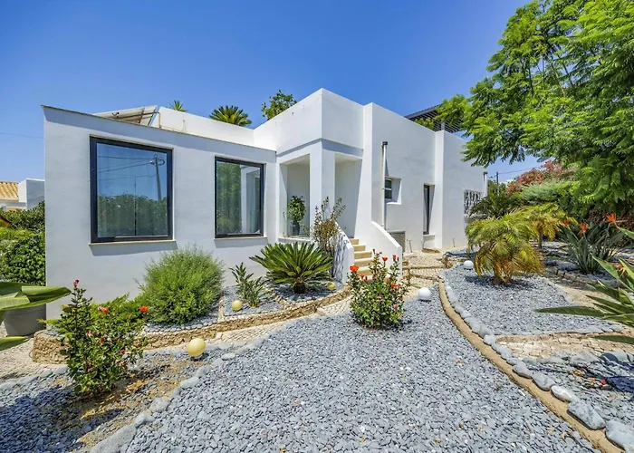Villa Sylisia By *